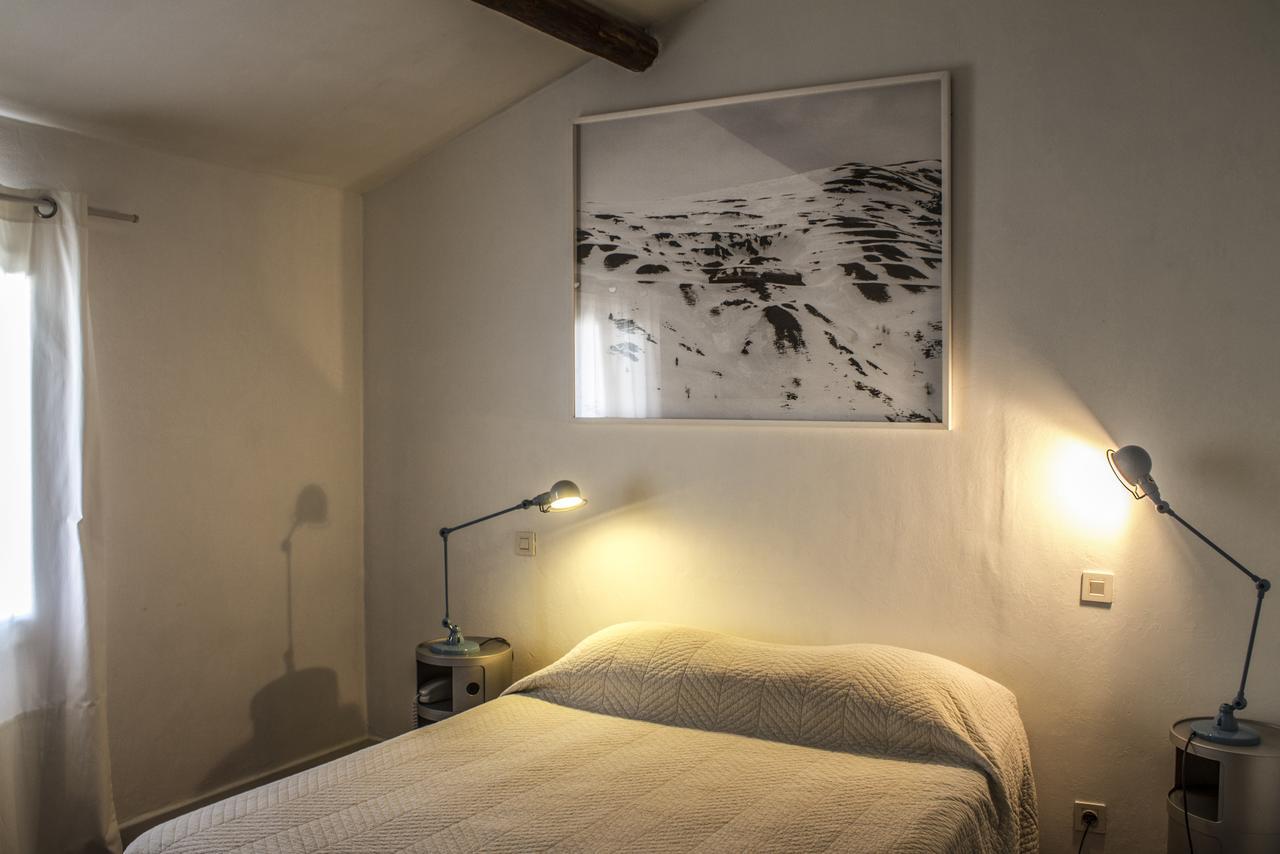 Hotel Burrhus Vaison-la-Romaine Buitenkant foto