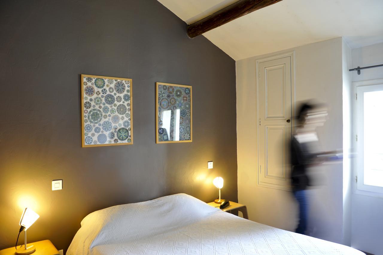 Hotel Burrhus Vaison-la-Romaine Buitenkant foto